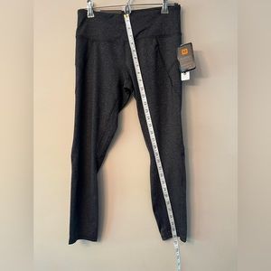 NWT RBX 7/8 Ankle Length Workout leggings. Dark Grey